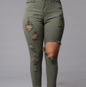 Olive Ripped Jeans U.S. size 7